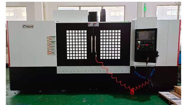 鋁型材精密加工利器--科鼎數控V18立式加工中心